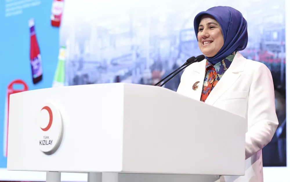 KIZILAY GENEL BAŞKANI FATMA MERİÇ YILMAZ GÜVEN TAZELEDİ