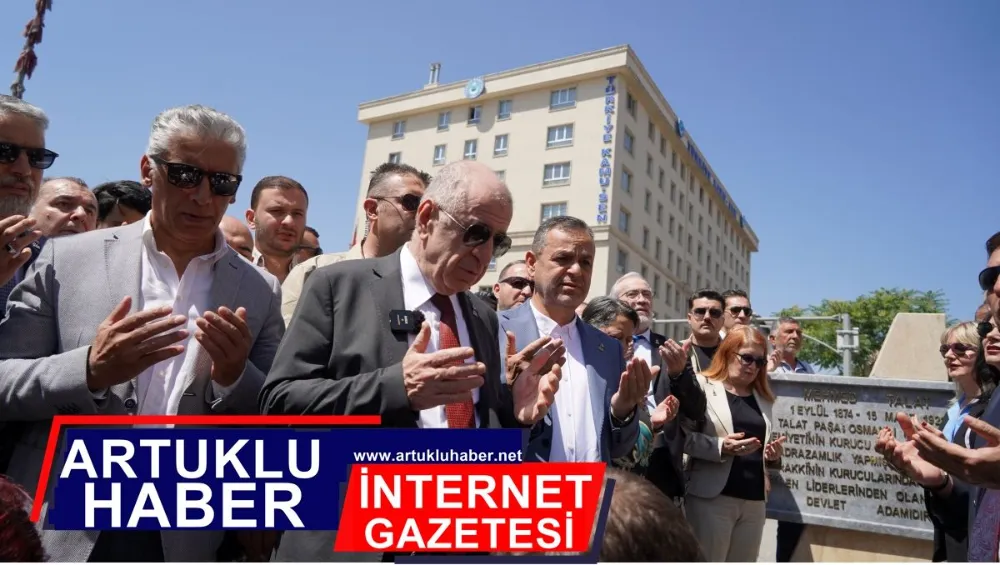 Ümit Özdağ, Talat Paşa Anıtı önünde Basın Açıklaması yaptı