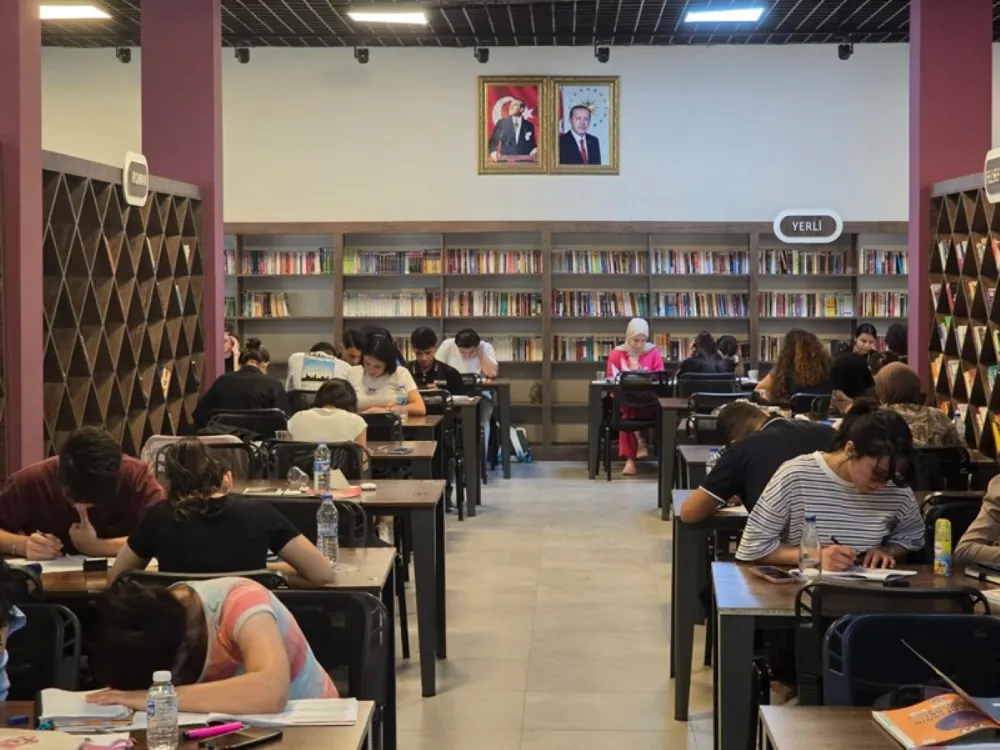 KIZILTEPE  BELEDİYESİ GENÇLİK MERKEZİ GENÇLERE HİZMET VERİYOR