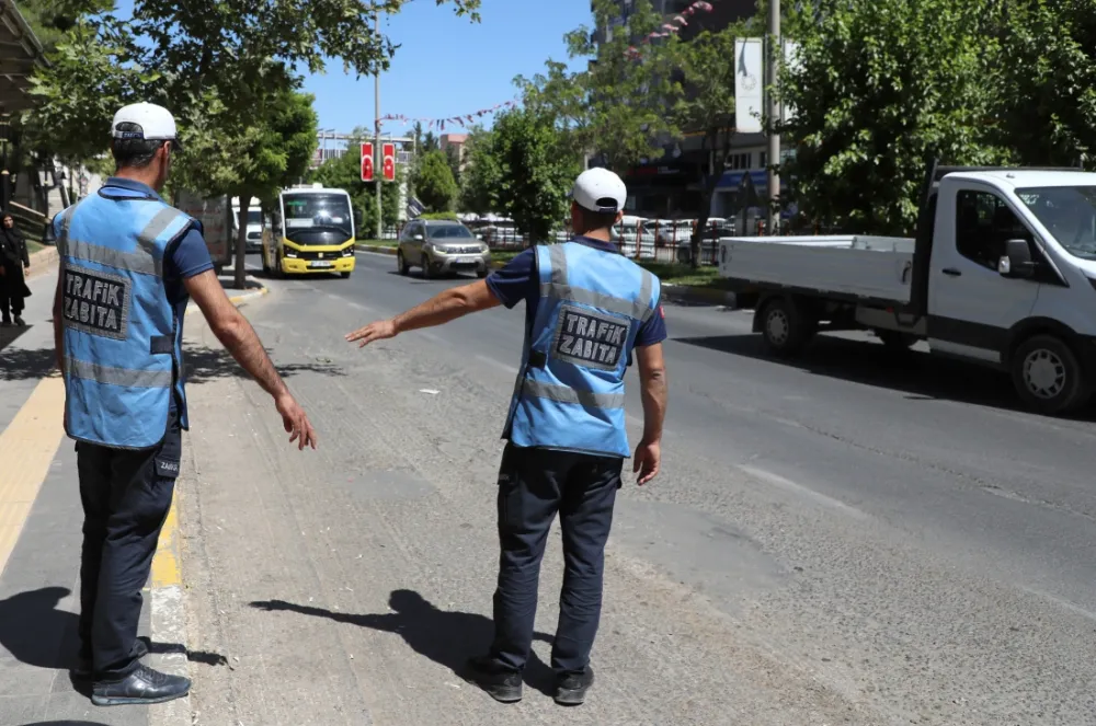 Mardin Büyükşehir Belediyesi Zabıtasından Toplu Taşıma Araçlarında Klima Denetimi