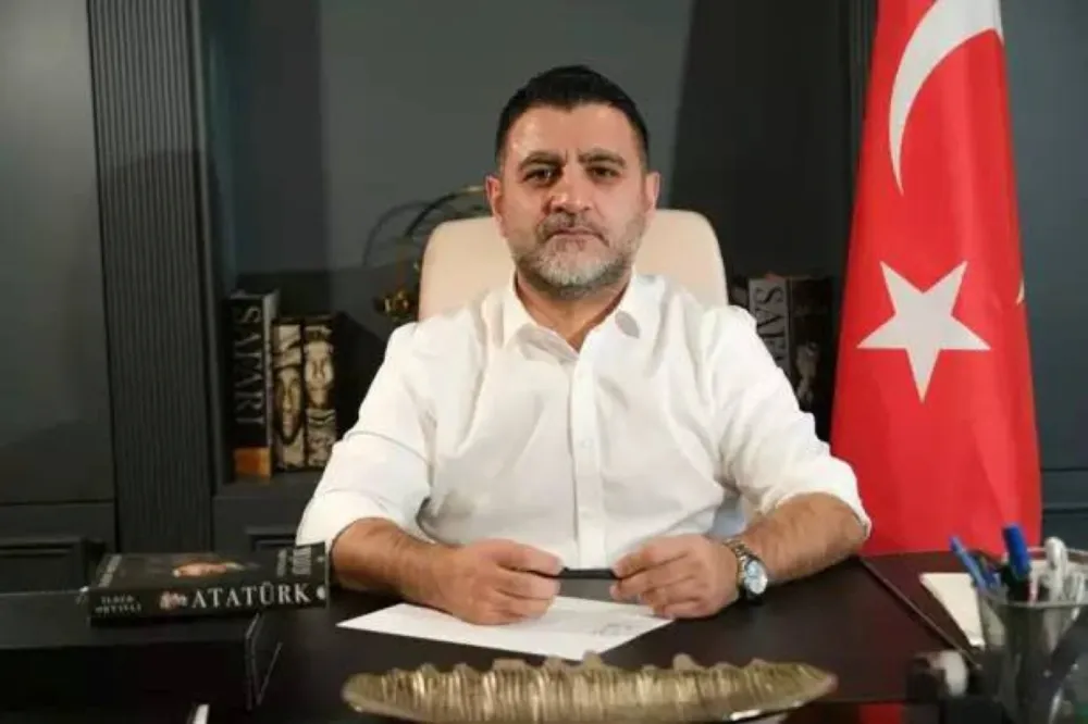 Genç Parti Genel Başkanı Burçin Şahindur: 