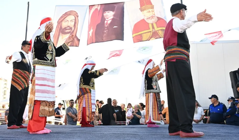 Mamak’ta Aşure Kazanları Dayanışma İçin Kaynadı