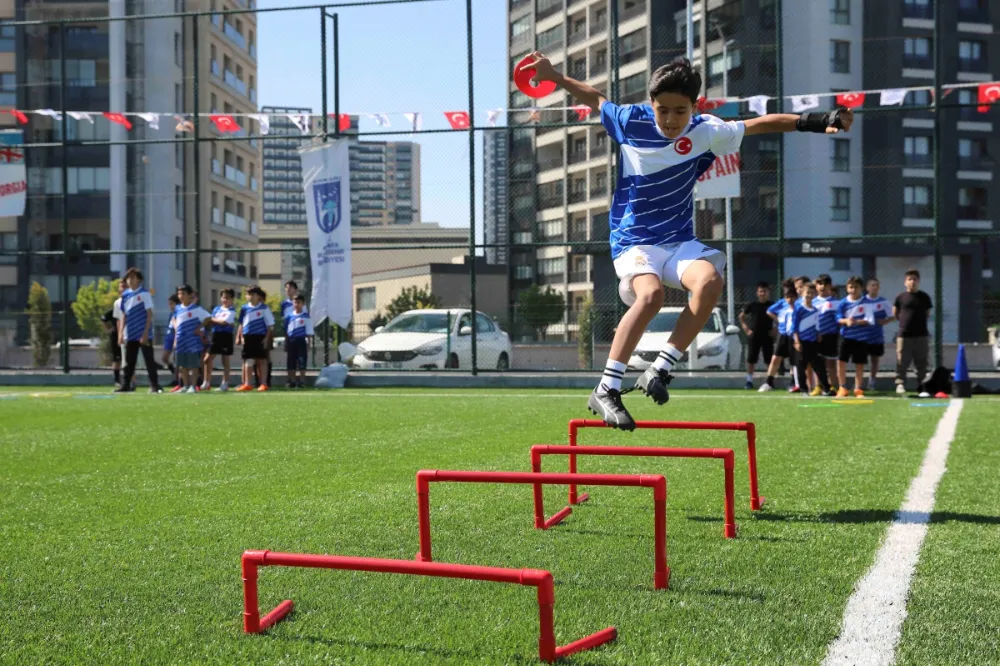 ABB’DEN ÜCRETSİZ FUTBOL YAZ KURSLARI BAŞLADI