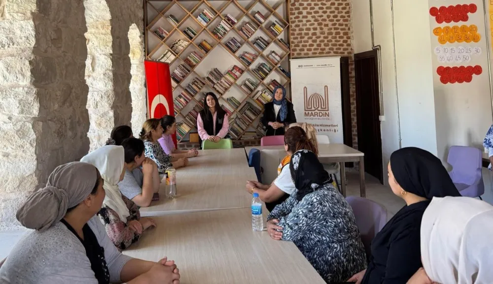Derik Kadın Destek Merkezi’nde “Aile İçi İletişim” Eğitimi