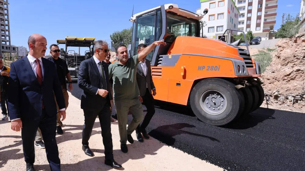 Mardin Valisi   Tuncay Akkoyun, Asfalt Çalışmalarında İncelemelerde Bulundu