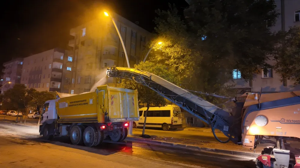 Artuklu  Ravza Caddesi’nde Yol Yenileme Çalışmaları Başladı
