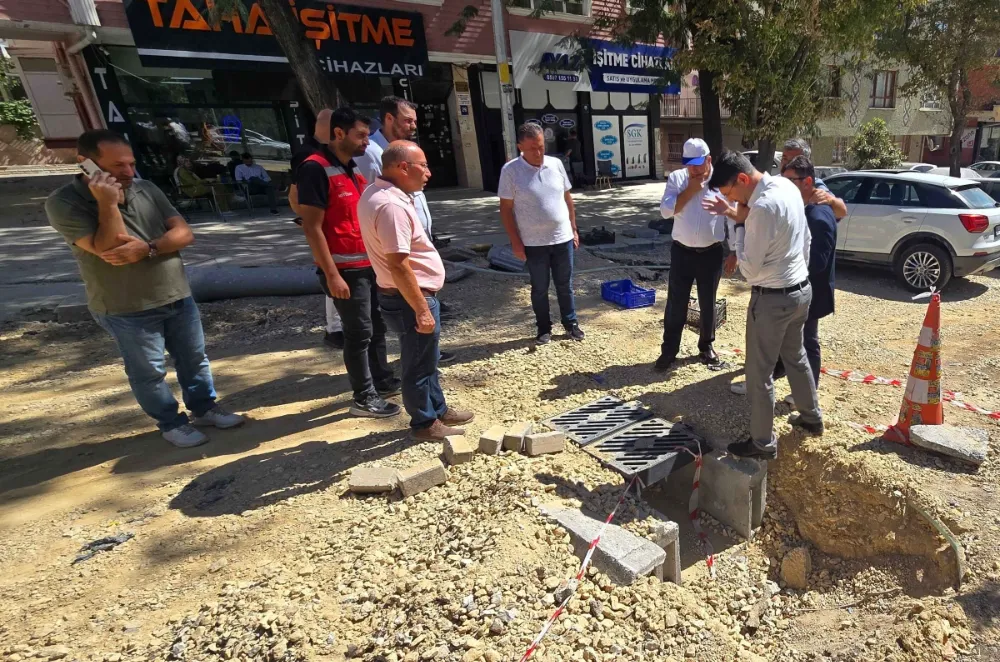 KEÇİÖREN ETLİK MAHALLESİ’NİN SU TAŞKIN SORUNU ÇÖZÜLÜYOR