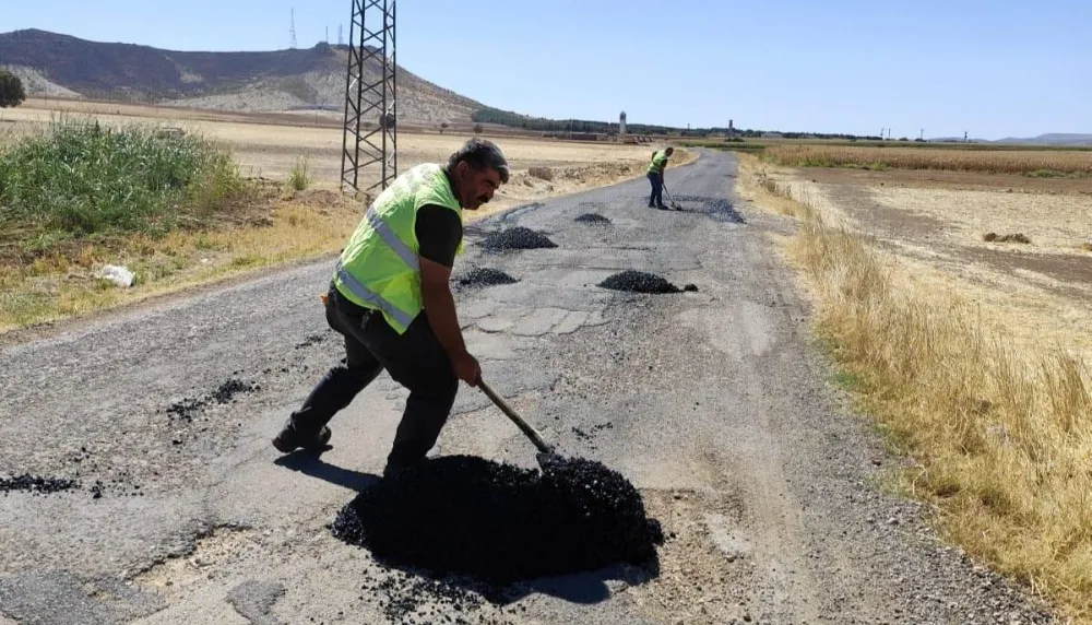 MAZIDAĞI İLÇESİNDE YOL YAPIM ÇALIŞMASI
